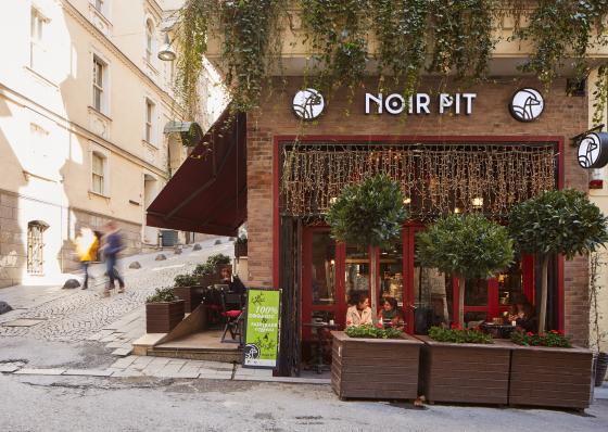 Noir Pit Coffee, ilk kez franchising sistemiyle şubeler açacak. Bir şubenin ortalama yatırım tutarı 100 bin dolar.