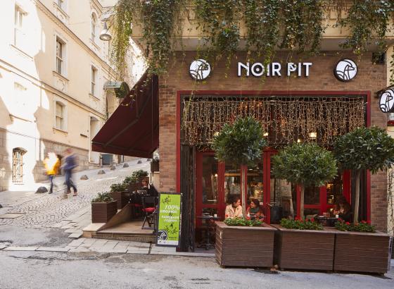 Noir Pit Coffee, ilk kez franchising sistemiyle şubeler açacak. Bir şubenin ortalama yatırım tutarı 100 bin dolar.
