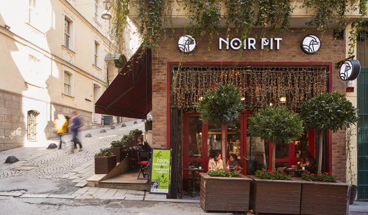 Noir Pit Coffee, ilk kez franchising sistemiyle şubeler açacak. Bir şubenin ortalama yatırım tutarı 100 bin dolar.
